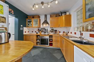 Kitchen- click for photo gallery